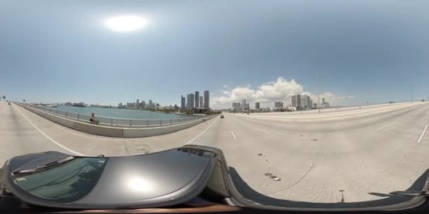 360 Equirectangular Footage Driving Macarthur Causeway Miami — Stock Video