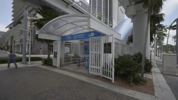 Motion Video Miami Metromover Bayfront Park Station — Stock video