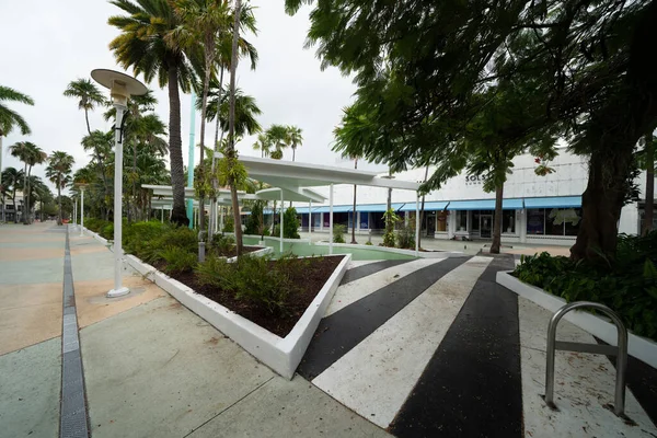迈阿密海滩 林肯林肯道购物中心 由于科沃德19型流感大流行而被关闭 — 图库照片