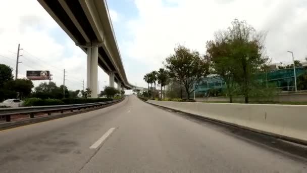 Autopista Que Lleva Aeropuerto Internacional Miami — Vídeos de Stock