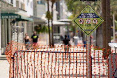 Miami Beach Lincoln yolu Coronavirus Covid 19 salgın emri yüzünden kapatıldı.