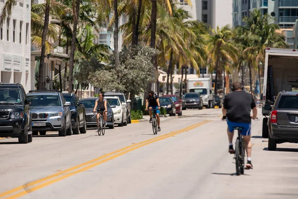 Les Gens Vélo Sur Ocena Drive Avec Masques Coronavirus Covid — Photo