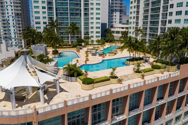 Havadan Çekilmiş Vizcayne Miami Yüzme Havuzu Konutları — Stok fotoğraf