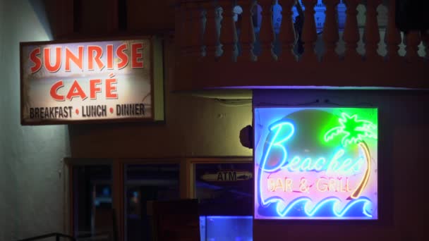 Praias Bar Churrasqueira Miami Noite Sinal Néon — Vídeo de Stock