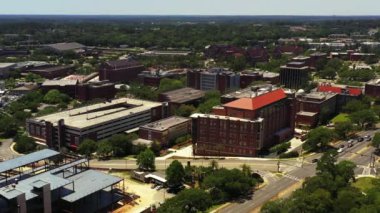 Florida Eyalet Üniversitesi Tallahassee FSU hava sahası kuruyor.