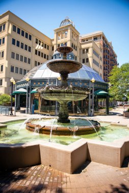Fotoğraf: Kleman Plaza Fountain Tallahassee FL