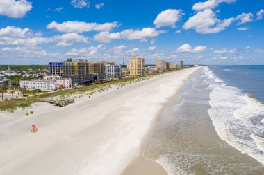 Jacksonville Plajı. Coronavirus Covid 19 kapatıldı.