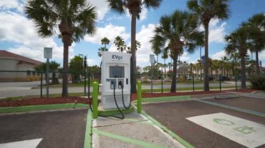 Hızlı gidin başkent şarj istasyonu Jacksonville Beach FL