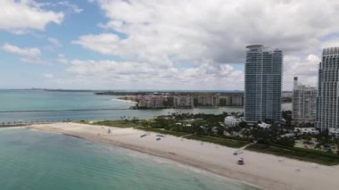  Havadan alınan bilgiye göre Fisher Adası, Miami Sahili FL.