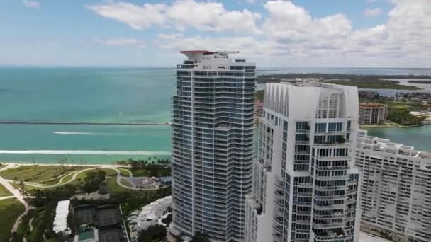 Letecké Video Věže Miami Beach 60P — Stock video