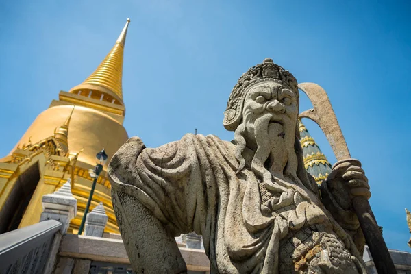 Granit statuie războinic mitic — Fotografie, imagine de stoc