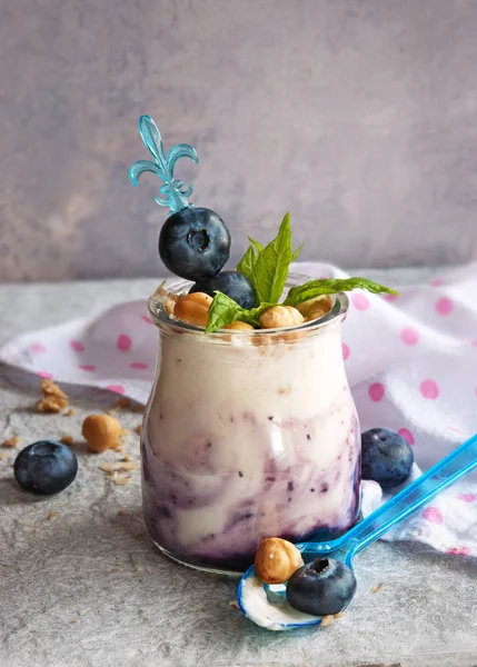 Colazione con yogurt — Foto Stock