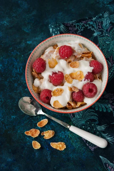 Colazione sana con corn flakes — Foto Stock