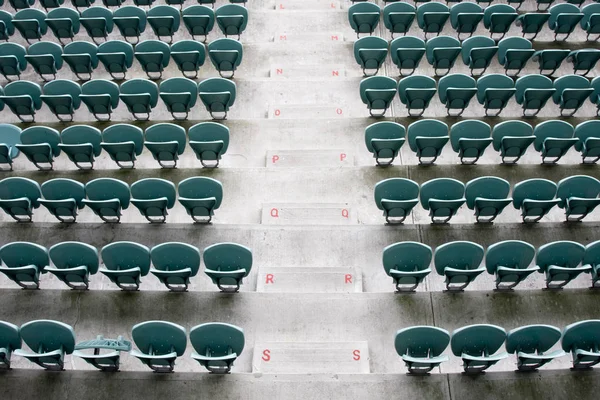 Prázdná Sedadla Sportovní Stadion Zelené Židle — Stock fotografie