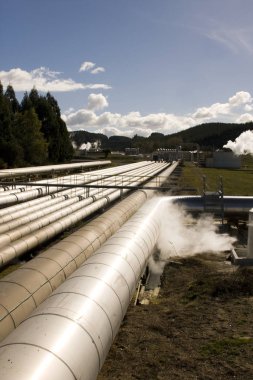 Jeotermal santral alternatif yeşil enerji üreten