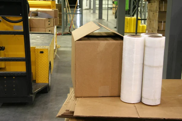 Box Plastic Wrap Warehouse Machine Background — Stock Photo, Image