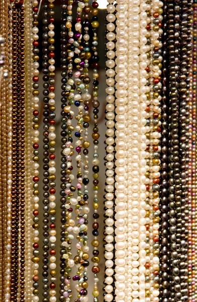 ビーズや真珠の鎖をクローズ アップ ショット — ストック写真