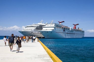 22 Mart 2009 - Cozumel, Meksika - Cruise Gemi limanda