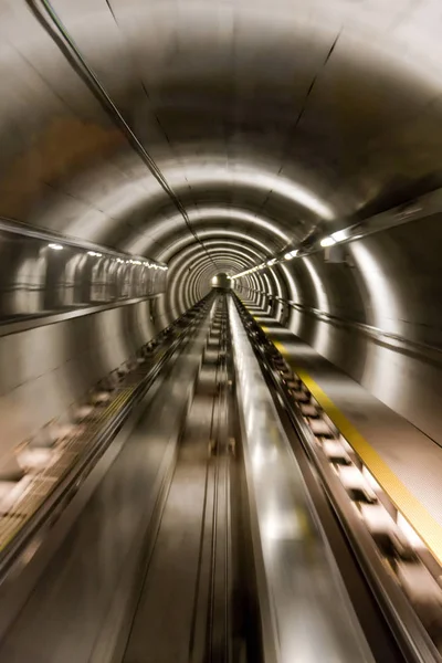 Pociągu Jadącym Tunelu Ekstremalnych Prędkości — Zdjęcie stockowe