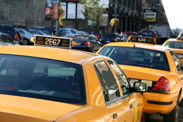 Parked Yellow Taxi Cab Waiting Fare — Stock Photo, Image
