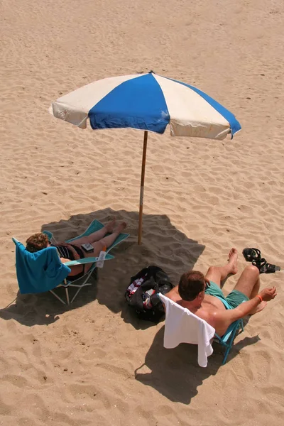 Riposo in spiaggia — Foto Stock