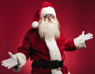 mutlu Noel Baba karşılama 