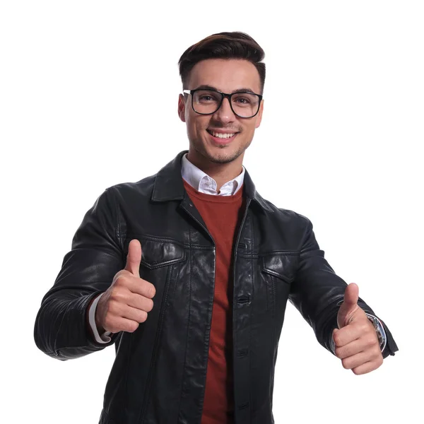 Smiling smart casual man making the ok sign — Stock Photo, Image