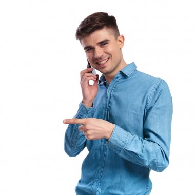  casual adam konuşan puan parmak tarafına