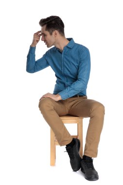 Kendine güveni tam bir genç.