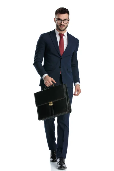 Handsome Businessman Wearing Glasses Walking Briefcase Hand Attitude White Studio — Stock Photo, Image
