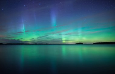 Güzel kuzey ışıkları