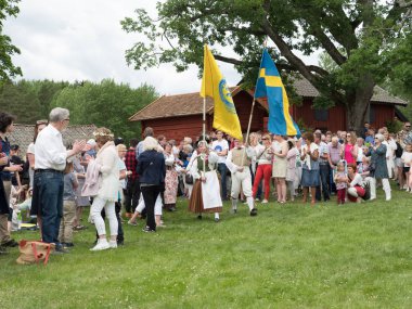 Yaz ortası olay insanlarda