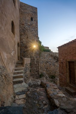 Laconia içinde Monemvasia güzel Bizans Kalesi şehir 