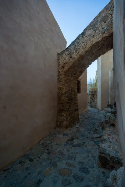 La bella città castello bizantino di Monemvasia in Laconia a — Foto Stock