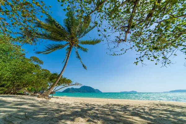 Paradise Beach em Surin Islands — Fotografia de Stock