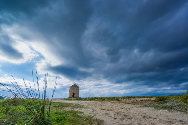 Ancien moulin à vent ai Gyra plage, Leucade — Photo