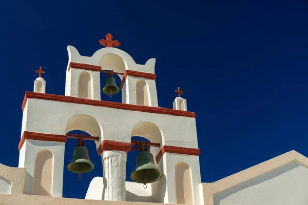 Die kirche von oia in santorini — Stockfoto