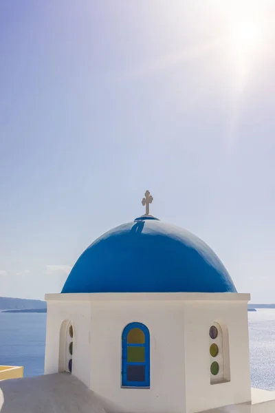 Igreja de Oia na ilha de Santorini — Fotografia de Stock