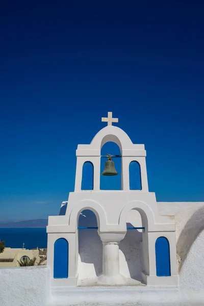 Kyrkan av Oia på Santorini island — Stockfoto