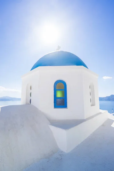 Iglesia de Oia en Isla de Santorini — Foto de Stock