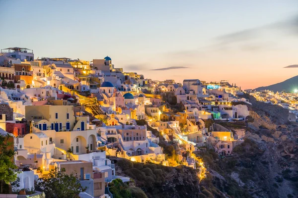 Gamla staden Oia på ön Santorini — Stockfoto