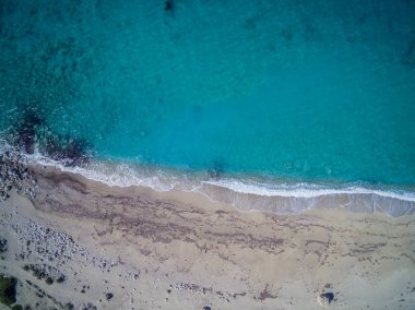 Bir dron plajda görünümünü