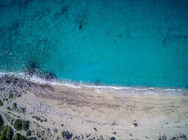 Bir dron plajda görünümünü