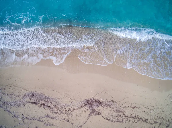 Weergave van een drone op het strand — Stockfoto