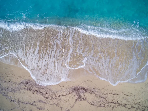 해변에서 무인 항공기의 보기 — 스톡 사진