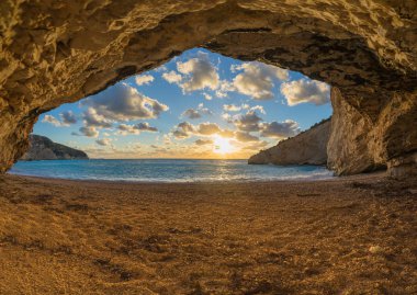 Porto Katsiki beach günbatımı Lefkada Adası Yunanistan 