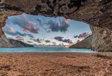 Porto Katsiki beach günbatımı Lefkada Adası Yunanistan 