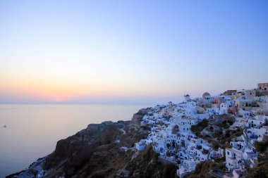 Eski kasaba Oia Adası Santorini üzerinde