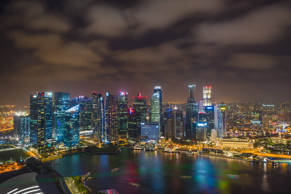 SINGAPORE, FEBRUARY 20 2016 : Singapore skyline and view of the financial district, Singapore on February 20 2016