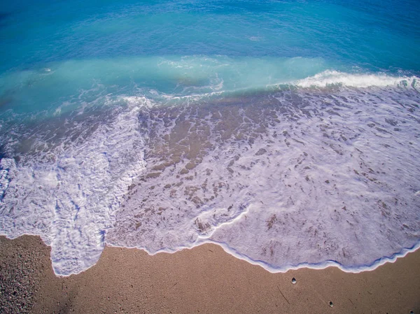 Luchtfoto van het geweldige strand van Porto Katsiki — Stockfoto